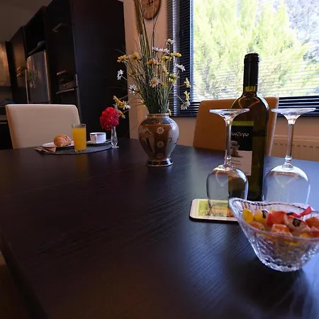 ホテル Lilies イキソス